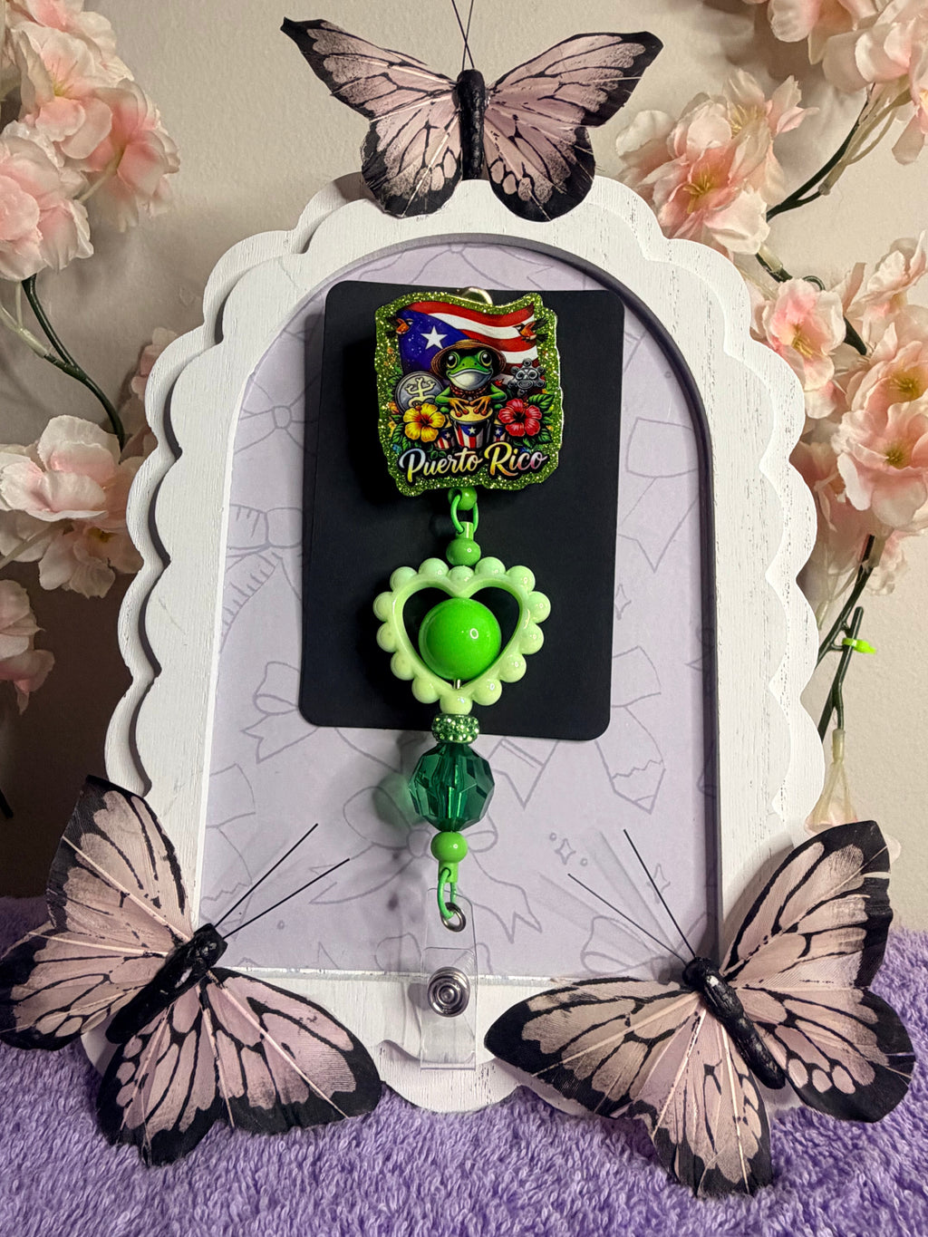 Puerto Rico Coqui Frog Badge Reel with Green Heart Beaded Charm Strand